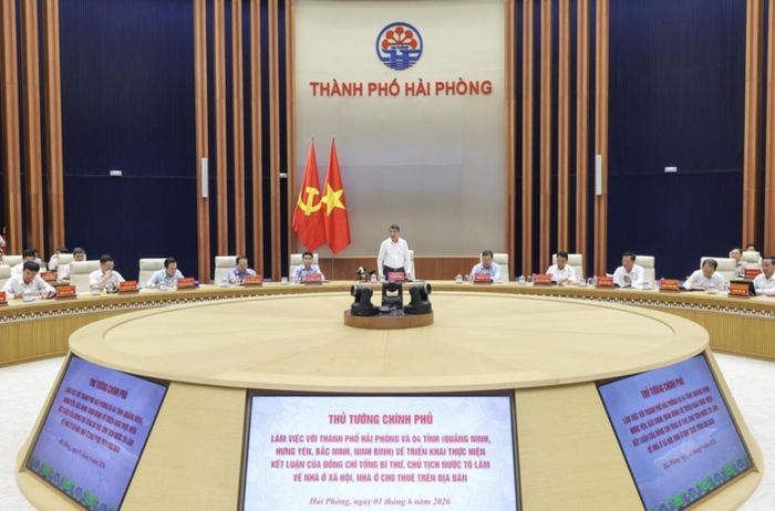 Thủ tướng Lê Minh Hưng chủ trì cuộc làm việc với lãnh đạo thành phố Hải Phòng và các tỉnh: Quảng Ninh, Bắc Ninh, Ninh Bình, Hưng Yên - Ảnh: VGP/Nhật Bắc