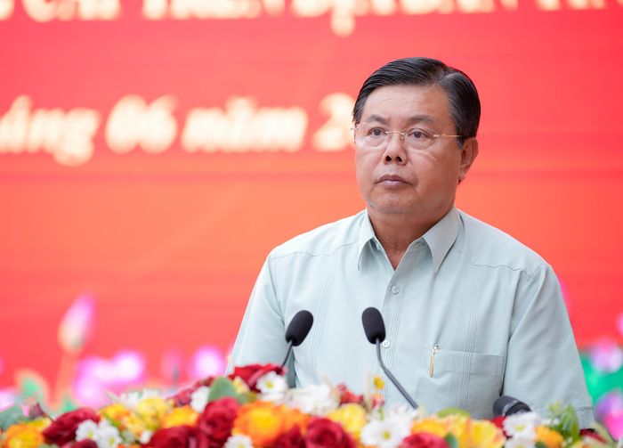 Ủy viên Ban Chấp hành Trung ương Đảng, Bí thư Tỉnh ủy, Trưởng đoàn Đại biểu Quốc hội đơn vị tỉnh An Giang Nguyễn Tiến Hải phát biểu chỉ đạo hội nghị.