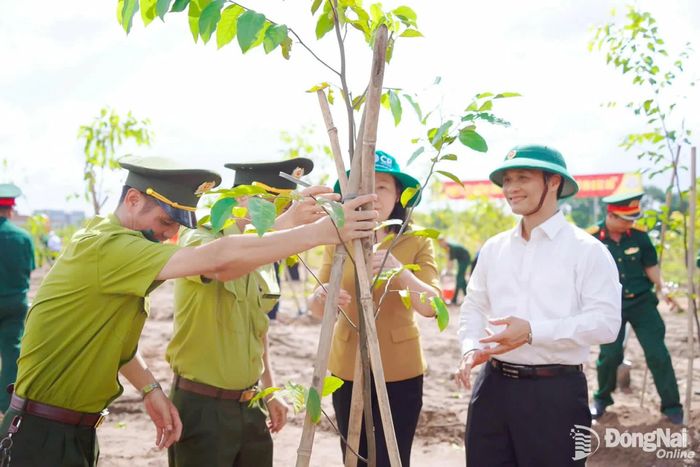  Lễ phát động “Tết trồng cây đời đời nhớ ơn Bác Hồ” năm 2026. Ảnh: Lê Duy