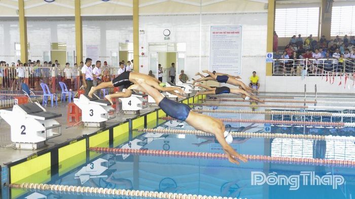 Các vận động viên thi đấu tại giải.