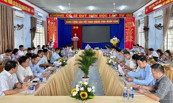  Quang cảnh buổi làm việc. Ảnh: Hà Duy 