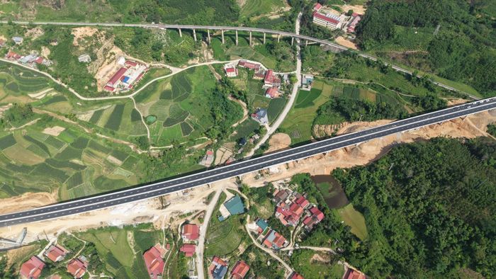Đoạn tuyến từ Km41 - Km42 của dự án chạy song song với tuyến đường sắt Hà Nội - Lạng Sơn