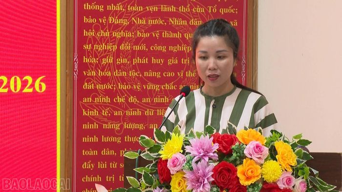 Đại diện phạm nhân được đặc xá phát biểu cảm tưởng, bày tỏ quyết tâm sớm ổn định cuộc sống khi trở về địa phương.