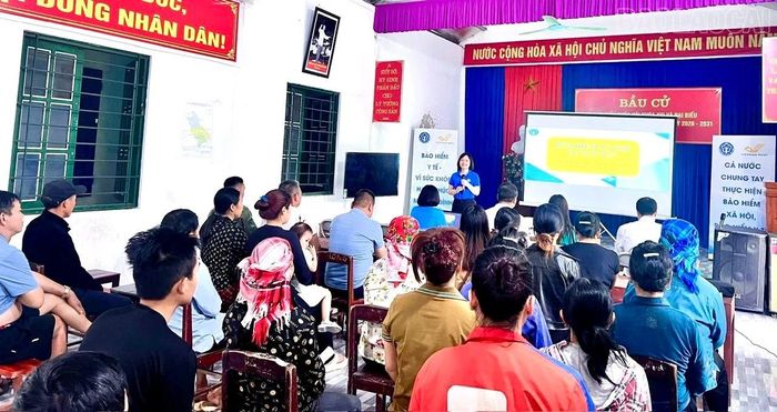 Bảo hiểm xã hội tỉnh tăng cường tổ chức các hội nghị tuyên truyền, đối thoại, tư vấn trực tiếp tại xã, phường, khu dân cư, khu công nghiệp.