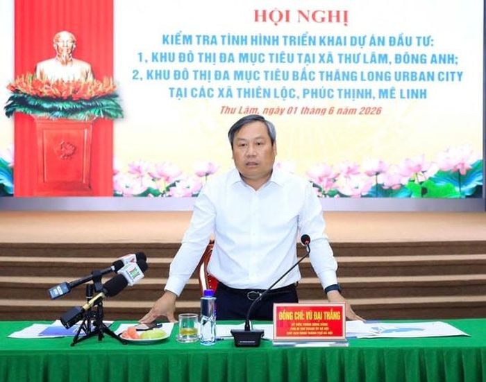 Chủ tịch UBND TP. Hà Nội Vũ Đại Thắng phát biểu tại buổi làm việc. Ảnh: VGP/TC
