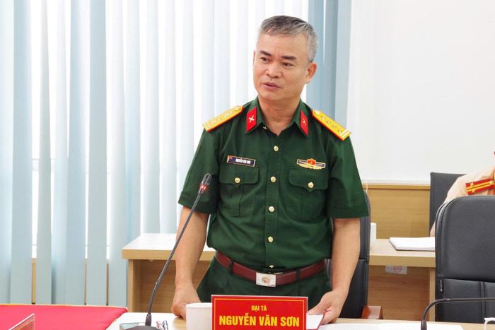 Đại tá Nguyễn Văn Sơn, Chính ủy bộ CHQS tỉnh phát biểu