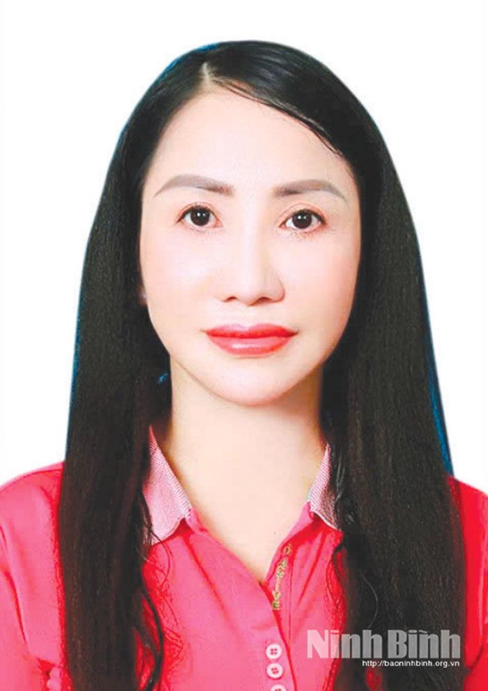 Đồng chí Tạ Thị Hoa, Chi cục trưởng Chi cục Dân số và Trẻ em tỉnh.