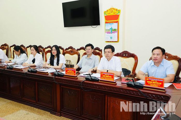 Các đại biểu dự hội nghị Ban Chấp hành Đảng bộ các cơ quan Đảng tỉnh.