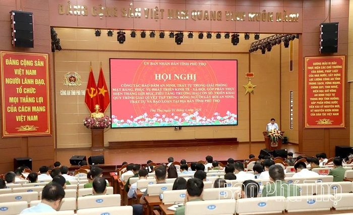 Quang cảnh hội nghị.