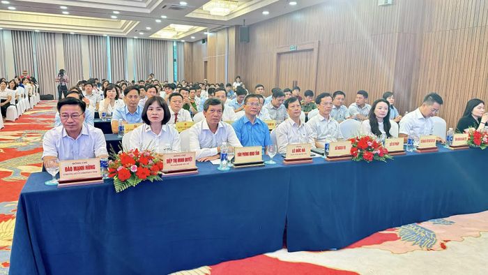 Các đại biểu tham dự lễ phát động - Ảnh: Q.N