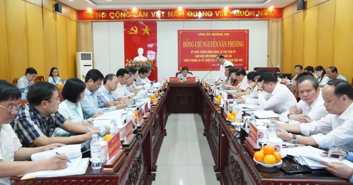 Quang cảnh buổi làm việc - Ảnh: Q.V