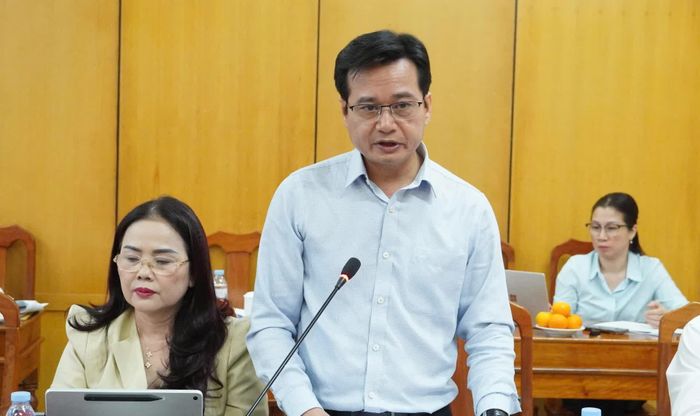 Đại diện lãnh đạo Sở Xây dựng phát biểu tại buổi làm việc - Ảnh: Q.V