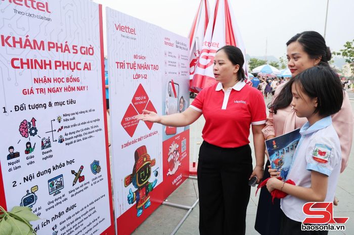 Các chính sách về khoa học công nghệ, chuyển đổi số được thông tin kịp thời tới người dân.