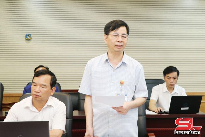 Lãnh đạo Sở Ngoại vụ phát biểu tại cuộc làm việc.