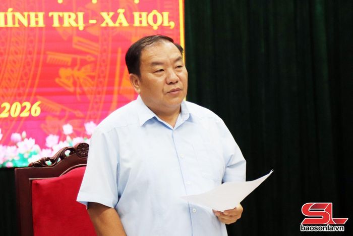 Đồng chí Chá A Của, Phó Bí thư Tỉnh ủy, Chủ tịch Ủy ban MTTQ Việt Nam tỉnh chủ trì chương trình gặp mặt.