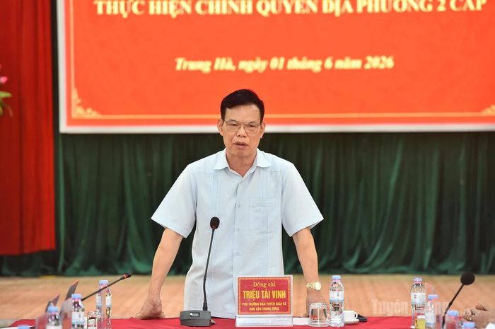 Đồng chí Phó Trưởng ban Tuyên giáo và Dân vận Trung ương Triệu Tài Vinh phát biểu tại buổi làm việc.