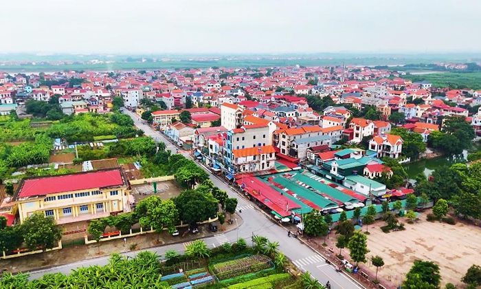 Nông dân tích cực góp sức xây dựng nông thôn mới, phát triển quê hương ngày càng giàu đẹp, văn minh.