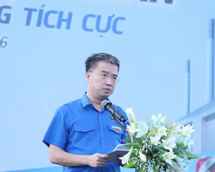 Anh Nguyễn Tường Lâm, Bí thư Trung ương Đoàn, Chủ tịch Trung ương Hội LHTN Việt Nam phát biểu khai mạc