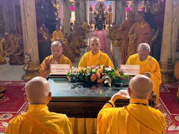 Chư hành giả tác pháp thọ an cư