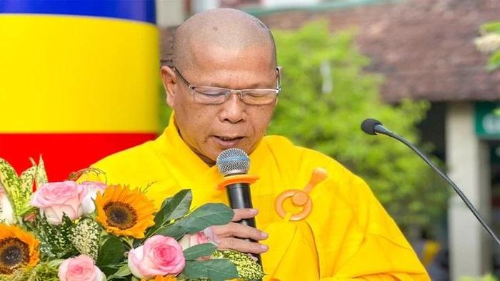Thượng tọa Thích Tâm Lạc đọc Diễn văn