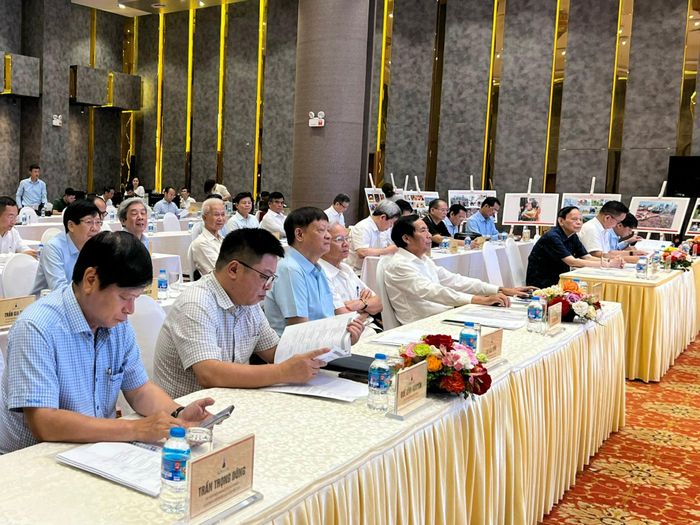 Các đại biểu tham dự Vòng chấm chung khảo Giải Báo chí Quốc gia.