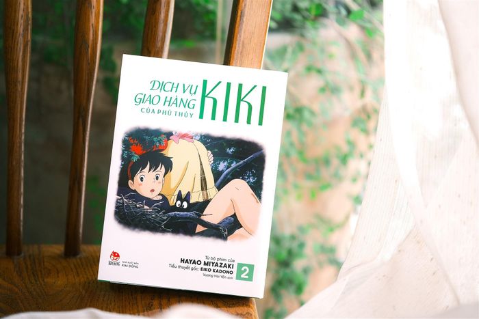 Tập 2 của bộ truyện tranh màu từ xưởng phim Studio Ghibli “Dịch vụ giao hàng của Phù thủy Kiki”