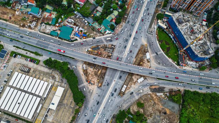 Ngoài phần hầm chính, nhiều hạng mục tổ chức giao thông quanh khu vực cũng sẽ được điều chỉnh nhằm tăng khả năng lưu thông tại cửa ngõ phía Đông Thủ đô