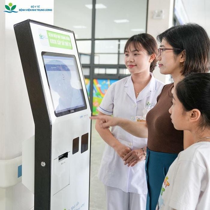 Đăng ký khám tự động, nâng cao trải nghiệm cho bệnh nhi và gia đình. Ảnh: BVCC