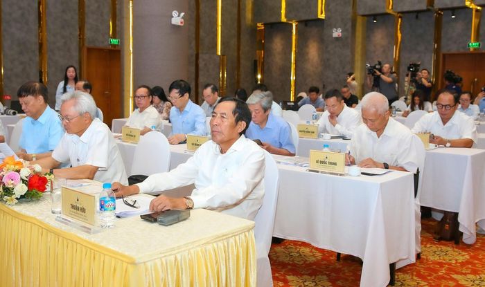 Các đại biểu dự khai mạc vòng chấm chung khảo. Ảnh: Sơn Hải