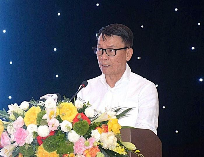 Phó Chủ tịch Thường trực Hội Nhà báo Việt Nam Nguyễn Đức Lợi báo cáo tổng hợp vòng sơ khảo.