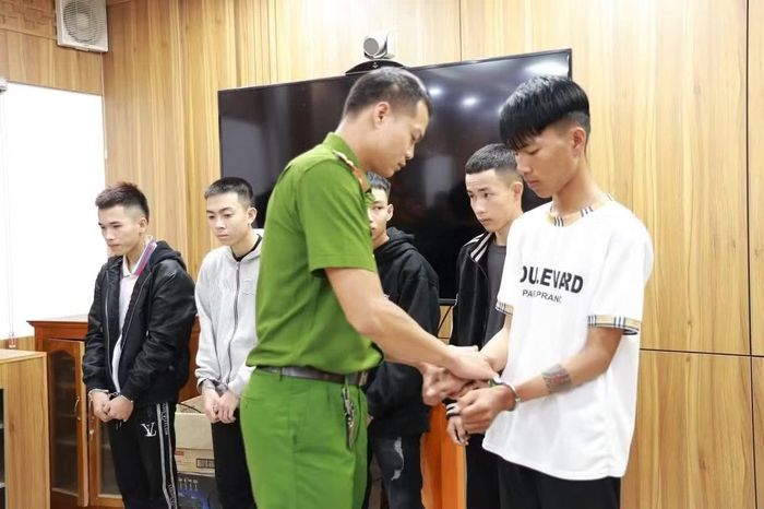 Công an tỉnh Quảng Trị xử lý nghiêm các trường hợp tụ tập chạy xe lạng lách, đánh võng, nẹt bô, rú ga làm mất an toàn giao thông với phương châm không có vùng cấm, không có ngoại lệ, bất kể người đó là ai.