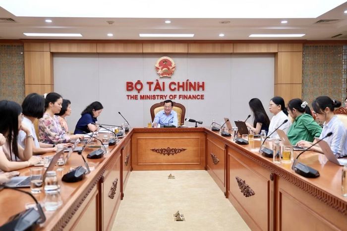 Bộ Tài chính đang triển khai các giải pháp để đẩy nhanh tiến độ xử lý nhà đất dôi dư.
