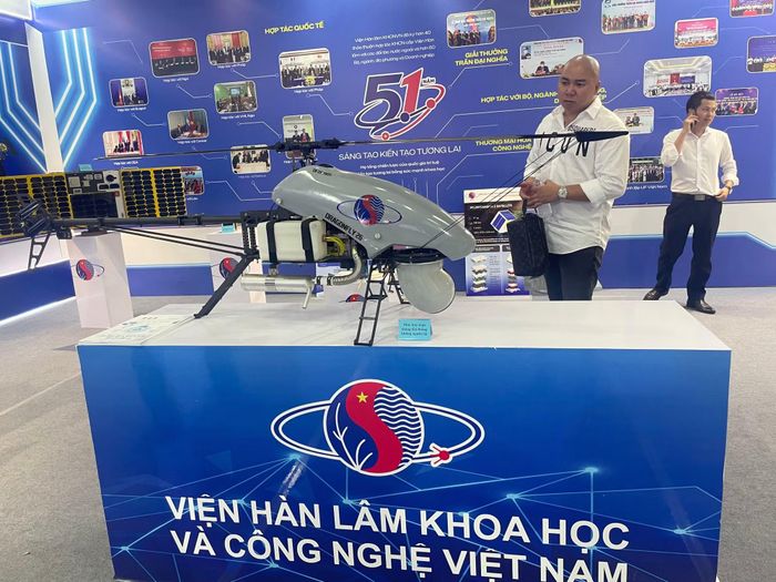 Một số sản phẩm công nghệ được trưng bày tại Viện Hàn lâm khoa học và Công nghệ Việt Nam.