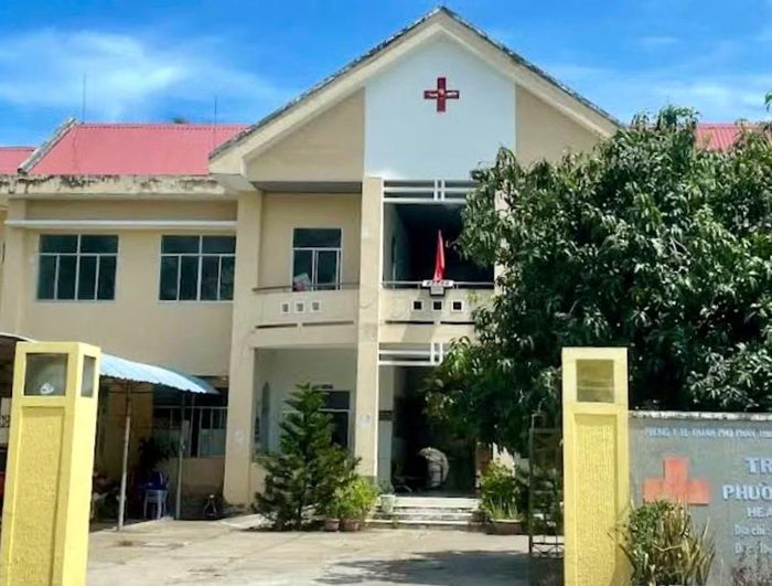 Trạm y tế, nơi người thân đưa anh L đi cấp cứu, nhưng không qua khỏi.