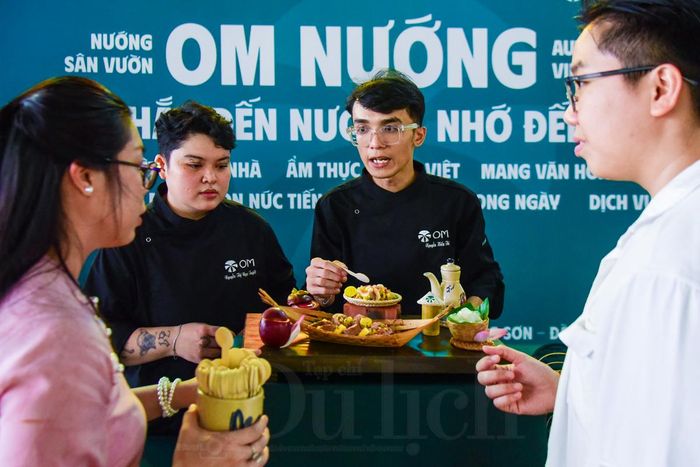 Điểm độc đáo so với các món ăn khác: Trái cây không chỉ mang tính trang trí mà được tích hợp vào cả quá trình chế biến và cấu trúc món ăn, từ ướp – sốt – ăn kèm.