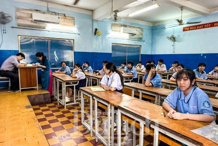 Đây là kỳ thi có quy mô lớn nhất từ trước đến nay sau khi TP.HCM mở rộng địa giới hành chính.