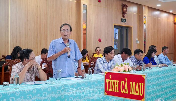 Chủ tịch Hội Người cao tuổi tỉnh Phạm Anh Tuấn đóng góp ý kiến vào kế hoạch tổ chức các hoạt động cao điểm hưởng ứng phong trào thi đua tại địa phương.