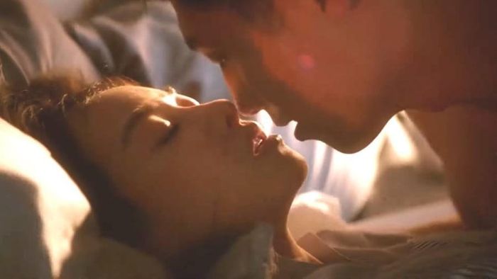 Thực tế cho thấy, có những người phụ nữ vì quá cô đơn nên họ đã thầm thích một người khác. Ảnh minh họa