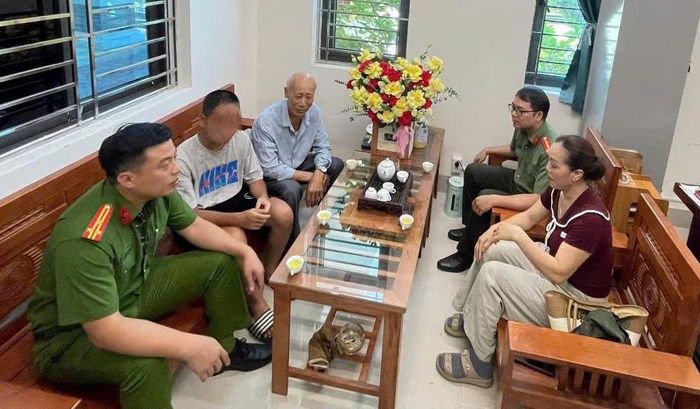 Gia đình cháu bé bày tỏ lòng biết ơn chân thành và gửi lời cảm ơn tới tập thể Công an xã Trung Chính, chính quyền địa phương cùng bà con nhân dân.