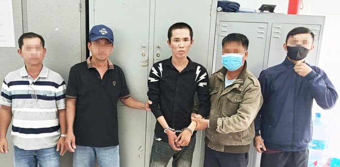 Trần Chí Thiện tại cơ quan Công an