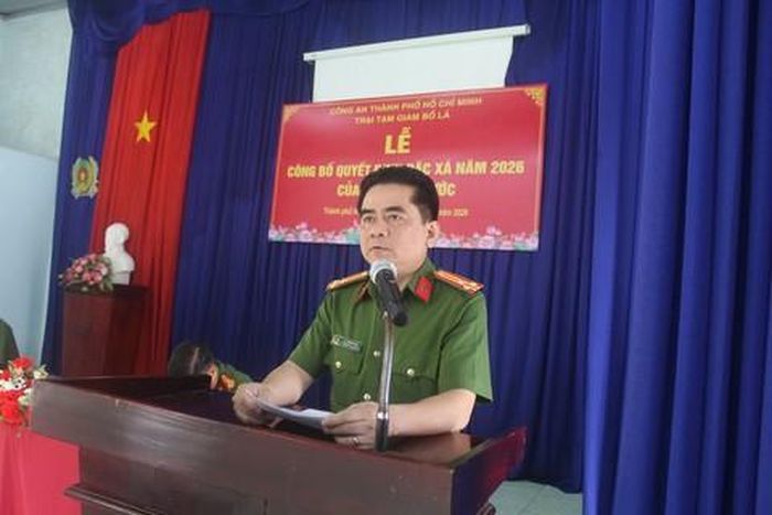 Thượng tá La Thanh Lắm, Phó giám thị Trại tạm giam Bố Lá phát biểu