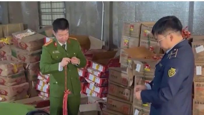 Lực lượng chức năng kiểm tra tại các cơ sở kinh doanh