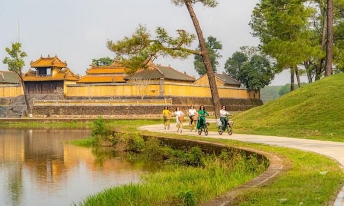 Thành phố Huế định hướng phát triển du lịch trên nền tảng tăng trưởng xanh, kinh tế tuần hoàn và chuyển đổi số