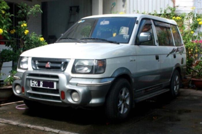 Một chiếc Mitsubishi Jolie 2001 thời đầu. (Ảnh: otosaigon)