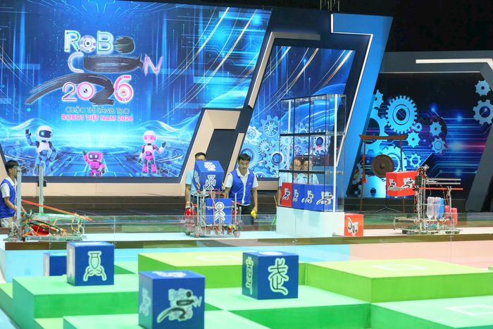Các đội thi đấu trong đêm chung kết. Ảnh: VTV