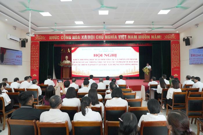 Quang cảnh hội nghị. Ảnh: Nam Lộc