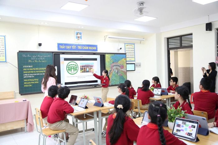 Một số trường học Hà Nội thí điểm ứng dụng trí tuệ nhân tạo AI trong học tập. Ảnh: Lê Nguyễn