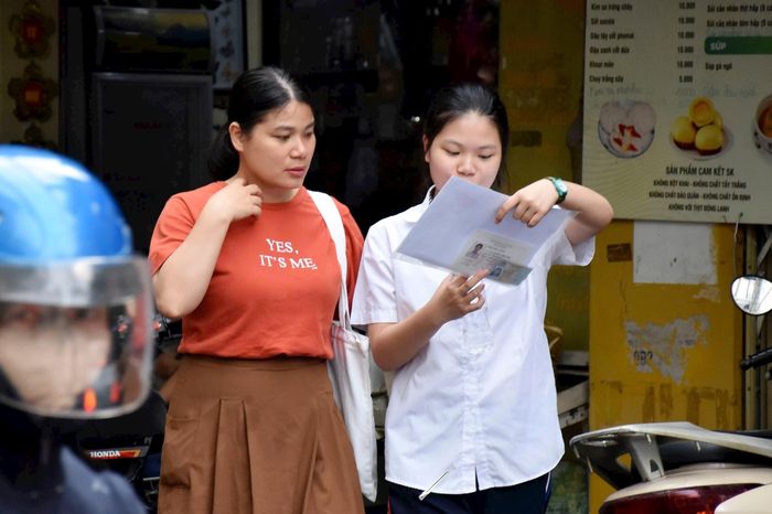 Hà Nội có gần 17.000 lượt thí sinh đăng ký thi vào lớp 10 chuyên. Ảnh: Phạm Thảo