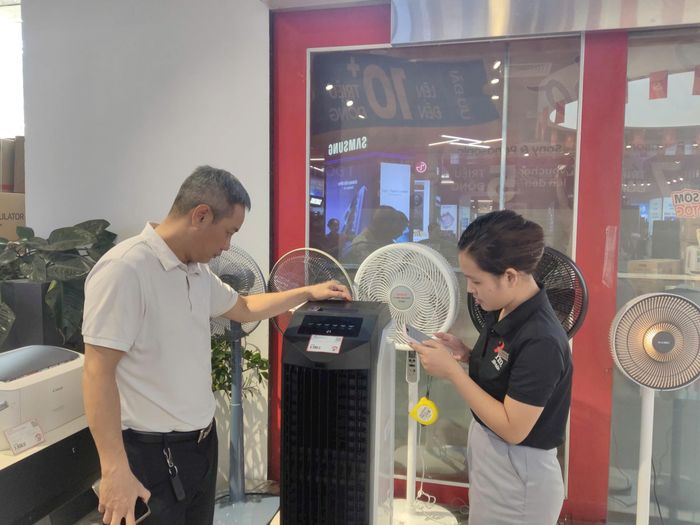 Đa dạng sản phẩm để người tiêu dùng có thêm nhiều lựa chọn. Ảnh: Khắc Kiên
