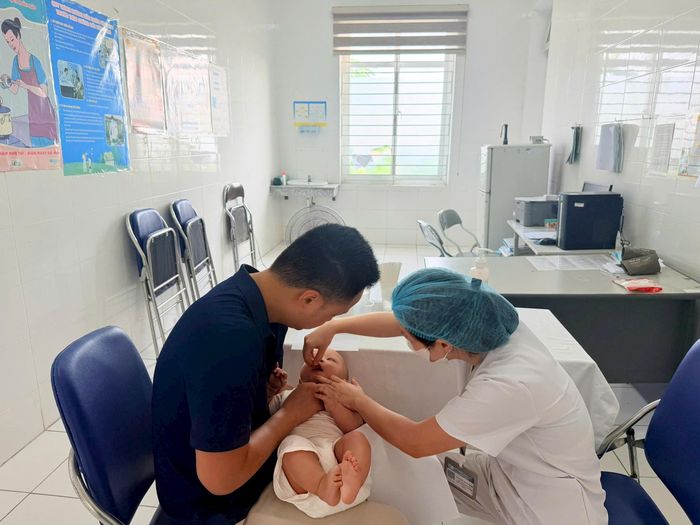 Trẻ em được uống vitamin A theo đúng liều lượng quy định